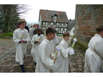 Feier der 1. Heiligen Kommunion in Sankt Crescentius (Foto: Karl-Franz Thiede)